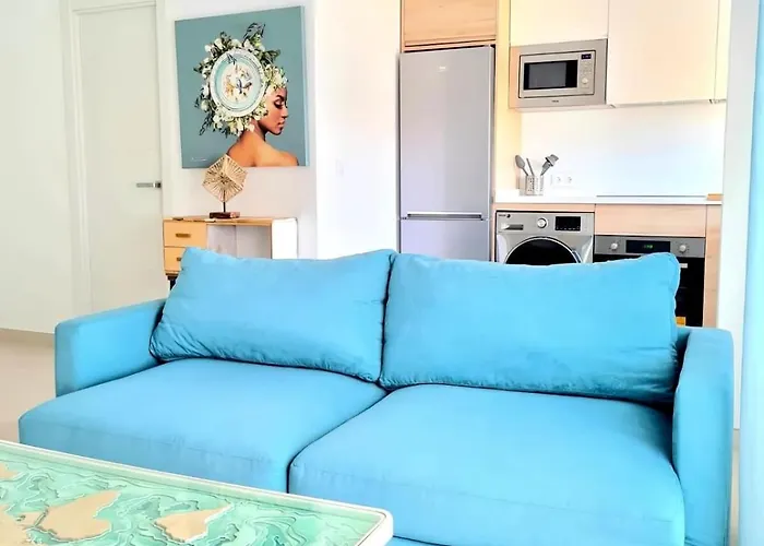 Apartamento Moderno Y Con Estilo En La Carihuela *