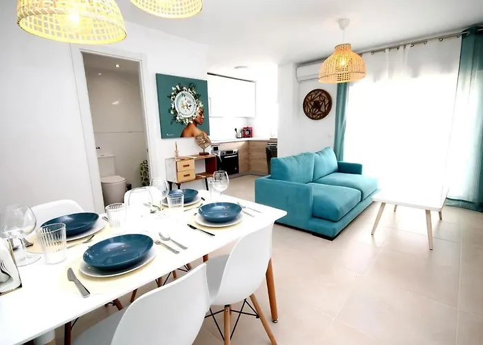 Moderno Y Con Estilo En La Carihuela Apartamento Torremolinos