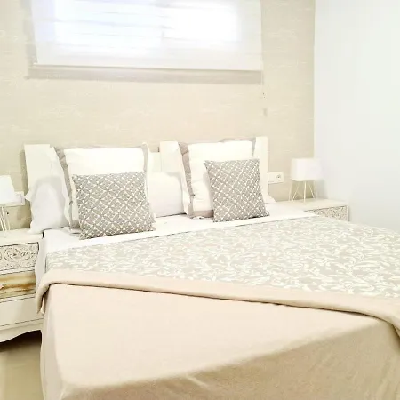 Moderno Y Con Estilo En La Carihuela Daire *